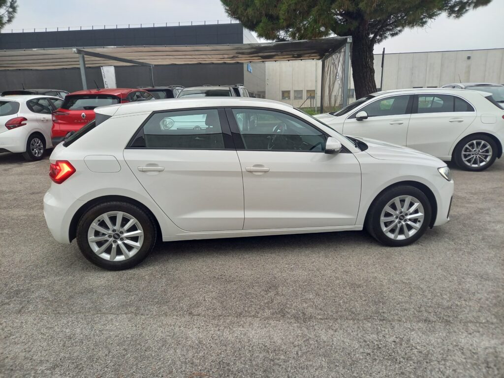 Audi A1 30 TFSI S-TRONIC